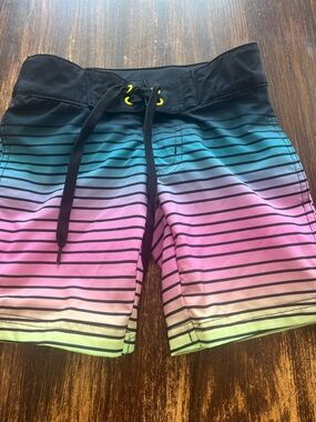 art class black and white athletic shorts